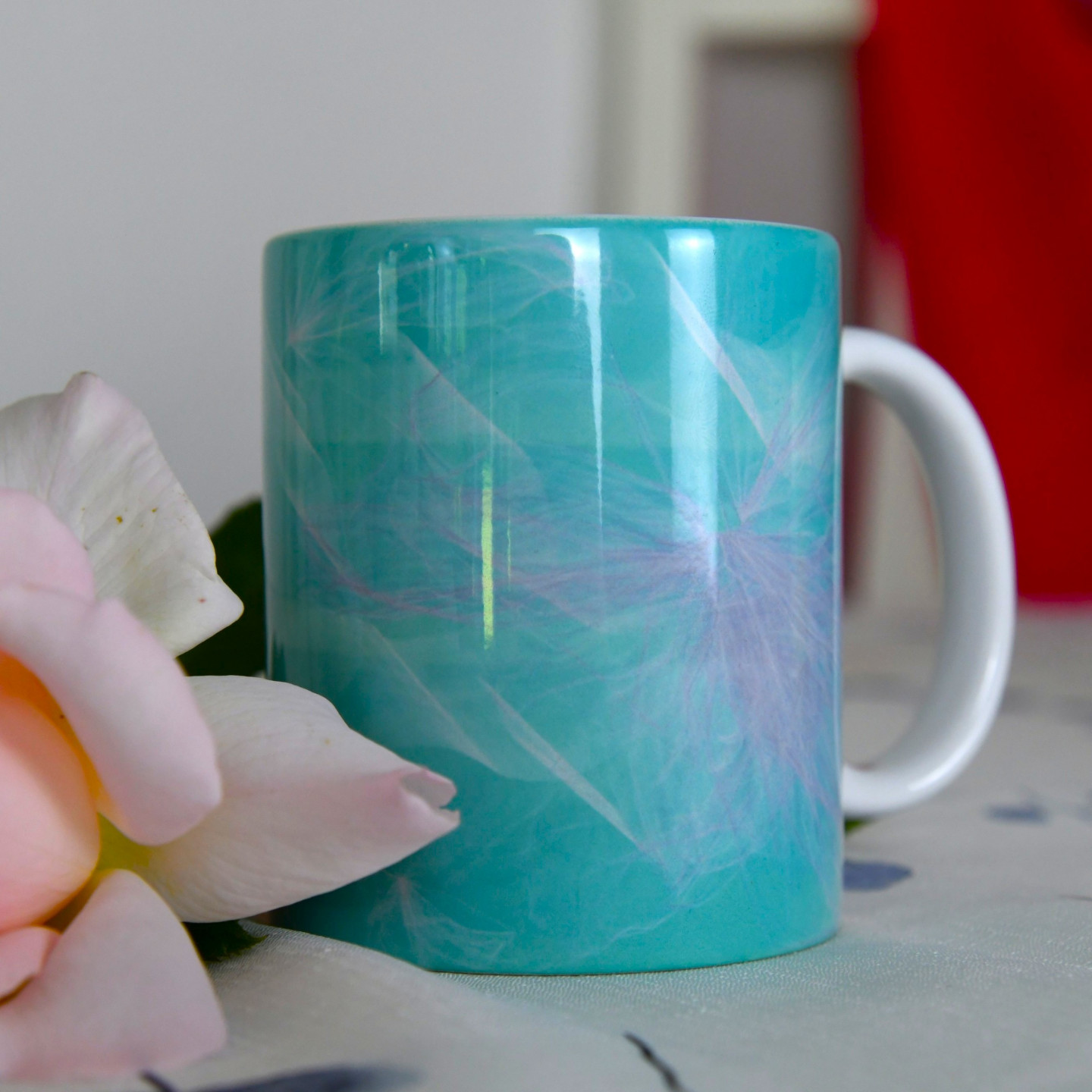 Turquoise silk waves cup. 330 ml