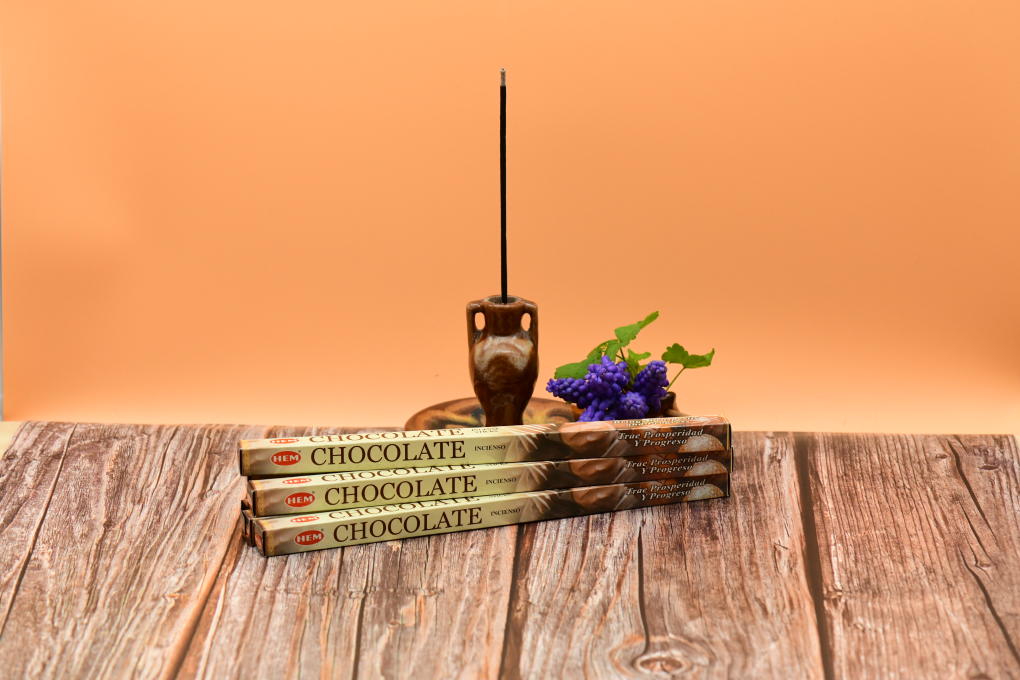 Chocolate Røgelsespind HEM. 100% naturlige ingredienser. Håndrullet i Indien.